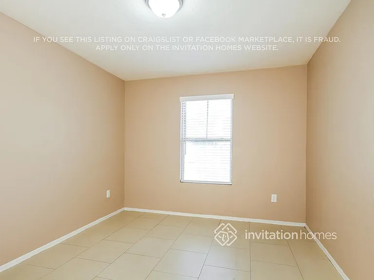 13442 W Rose Ln — Photo 6