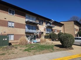 4104 Daniels Ave, Annandale, VA