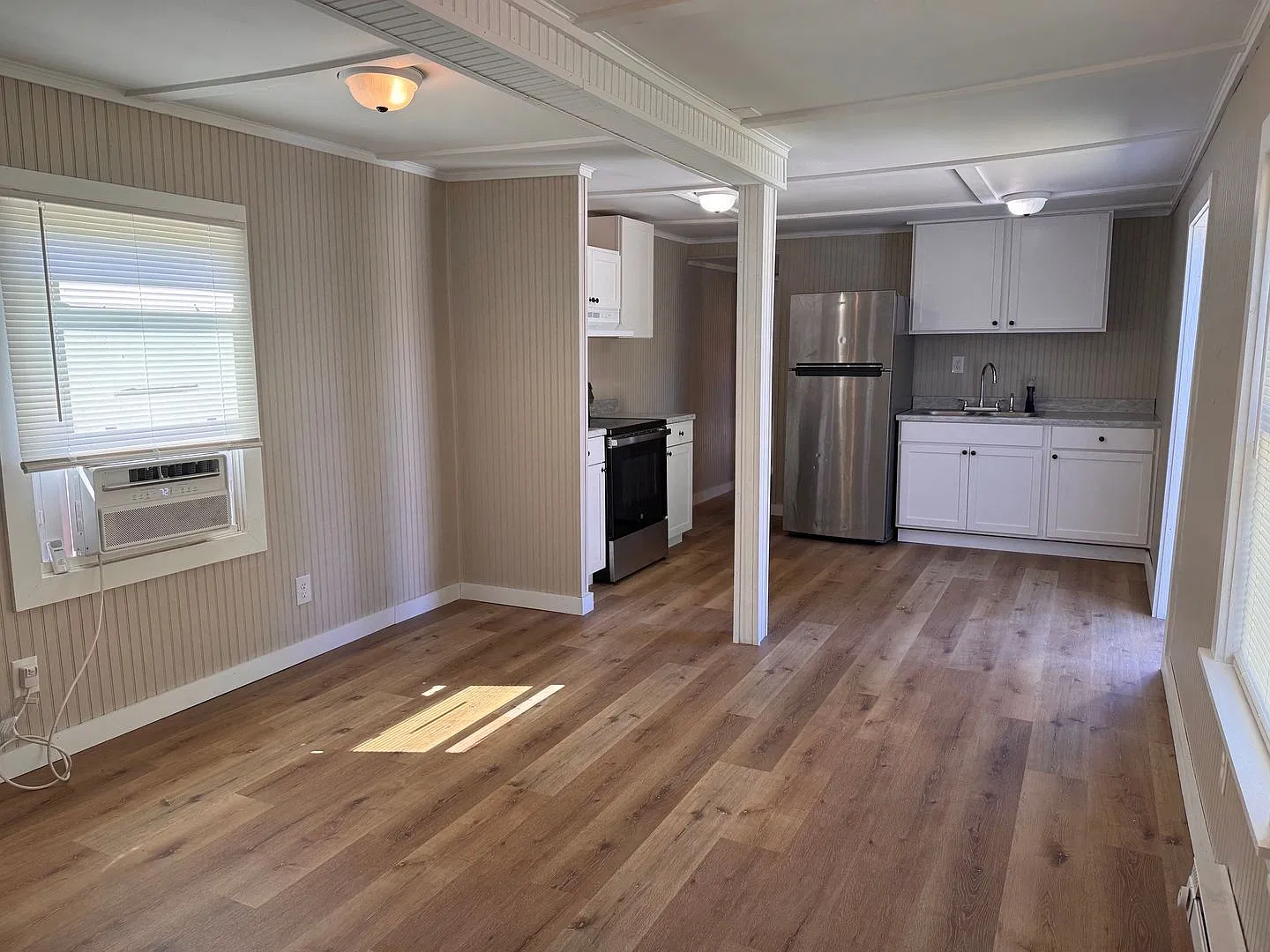 2 Bed, 1 Bath Mobile Home Located In Eagle Springs — Photo 3