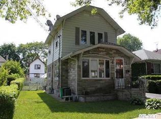 117 N 3rd St, New Hyde Park, NY 11040