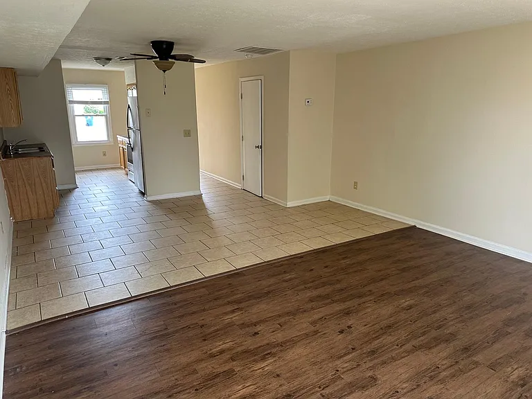 1287 Barnwood Ct #C — Photo 18