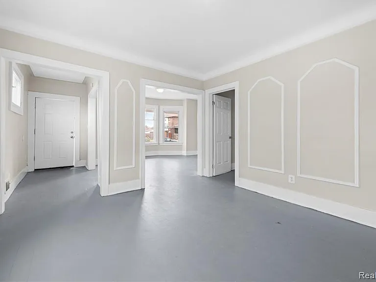593 Hague Ave #1 — Photo 7