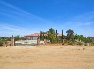 7438 Woodcliff Rd, Phelan, CA 92371