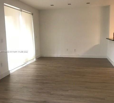 4th image of 7301 NW 113th Pl Unit 7301