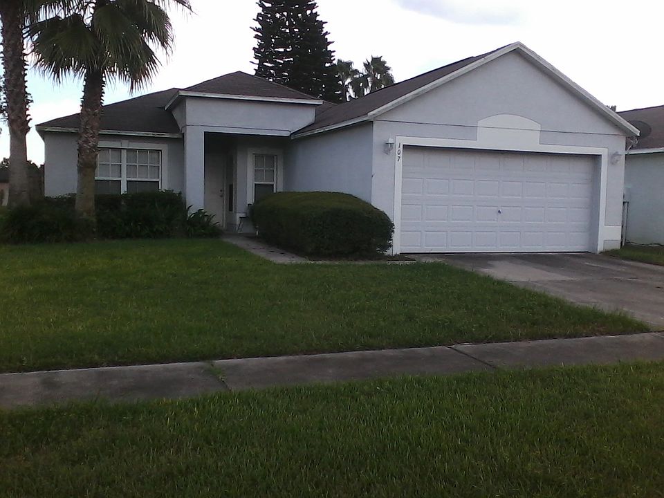 1st image of 107 Monterey Oaks Dr