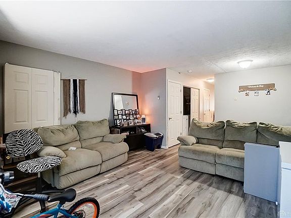 4th image of 311 Cypress Ave