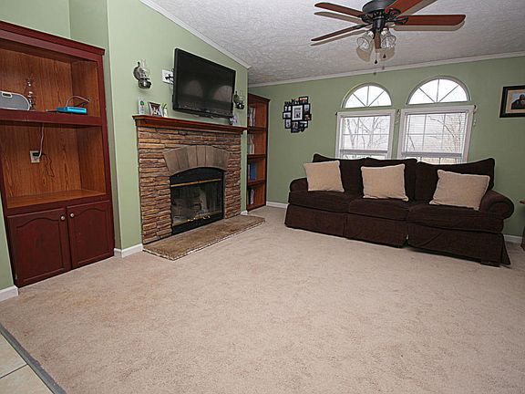 4th image of 310 Willowridge Dr