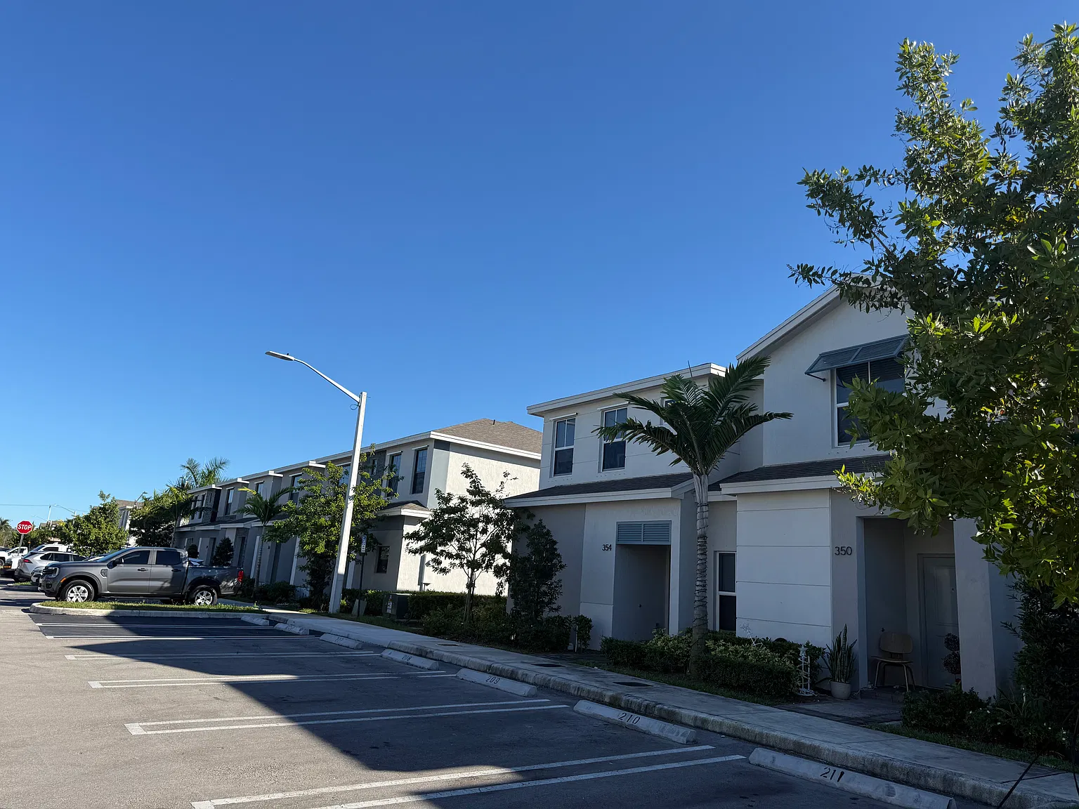 3 bed, 1433 sqft, $2,600 — Photo 3
