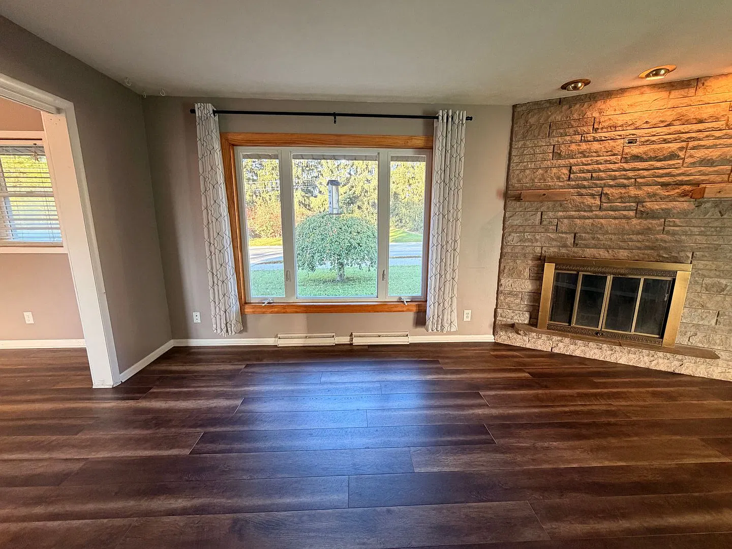 4 Bedroom Ranch - Forest Hills Schools — Photo 3