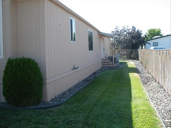 4th image of 2015 6th Ave Spc 310