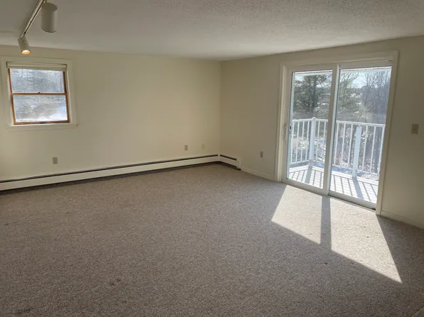 824 State St #6, Bangor, ME 04401