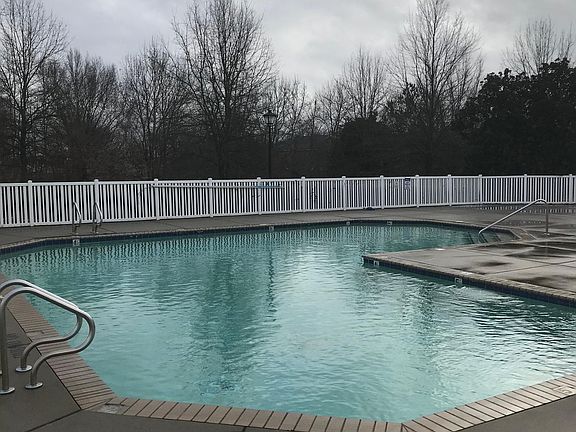 2nd image of 129 Delargy Cir