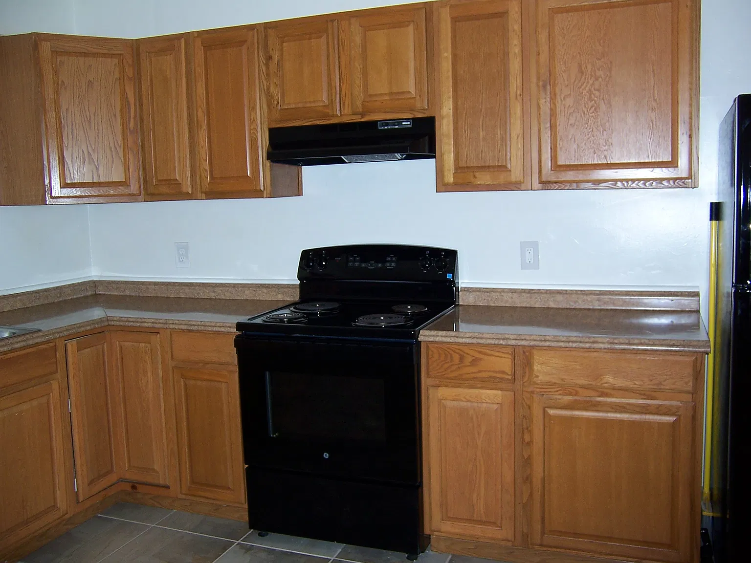 3 bed, 1.5 bath, 1638 sqft, $2,200 — Photo 4