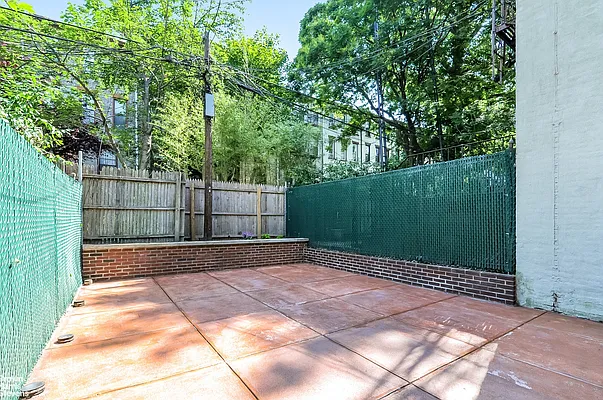 Rented by Brown Harris Stevens | media 23