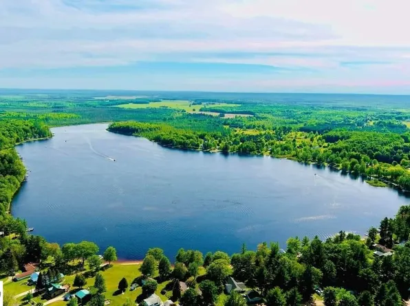4328 N Shore Dr NE, Kalkaska, MI 49646
