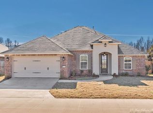 225 Riverbrooke Dr, Shreveport, LA 71115