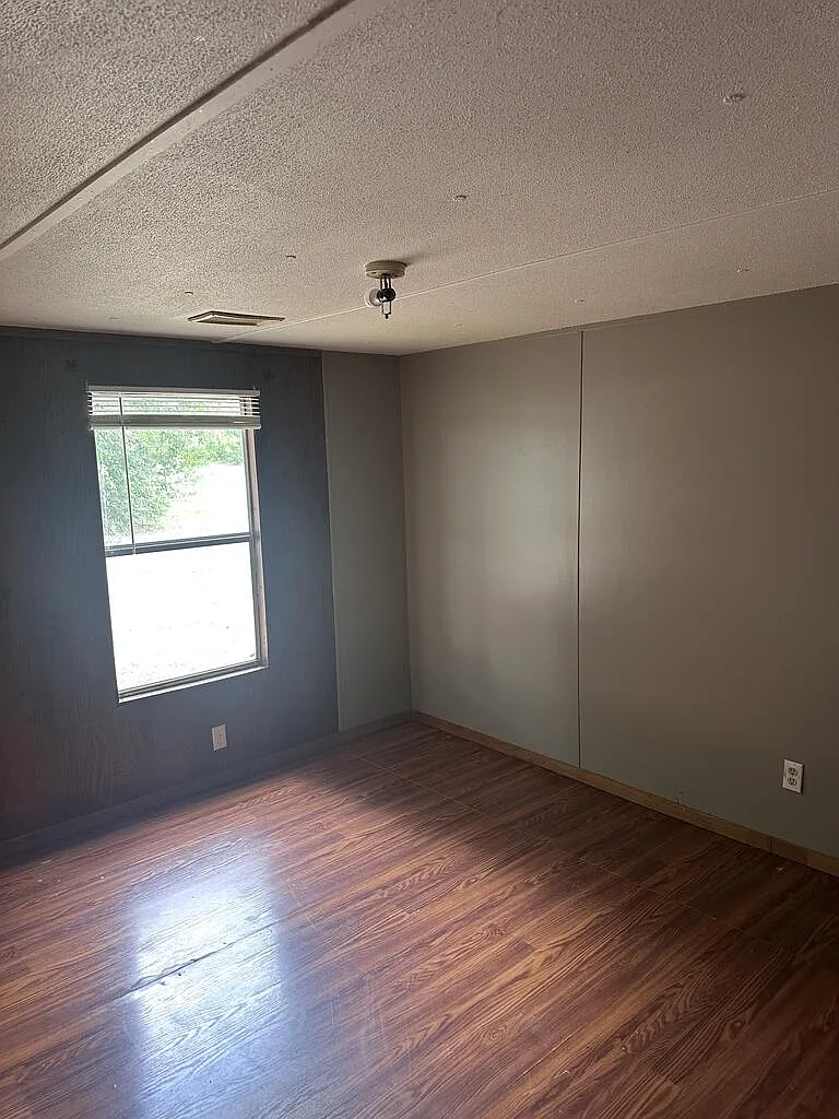 2 bed, 672 sqft, $950 — Photo 4