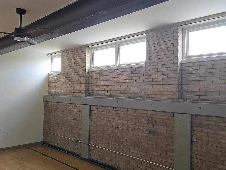 608 Loughborough Ave — Photo 10