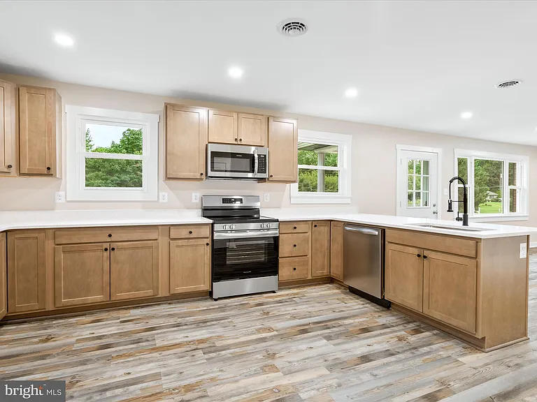 14150 Harrisville Rd — Photo 8