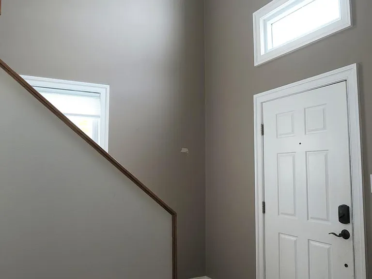 4536 Fairfield Dr — Photo 2