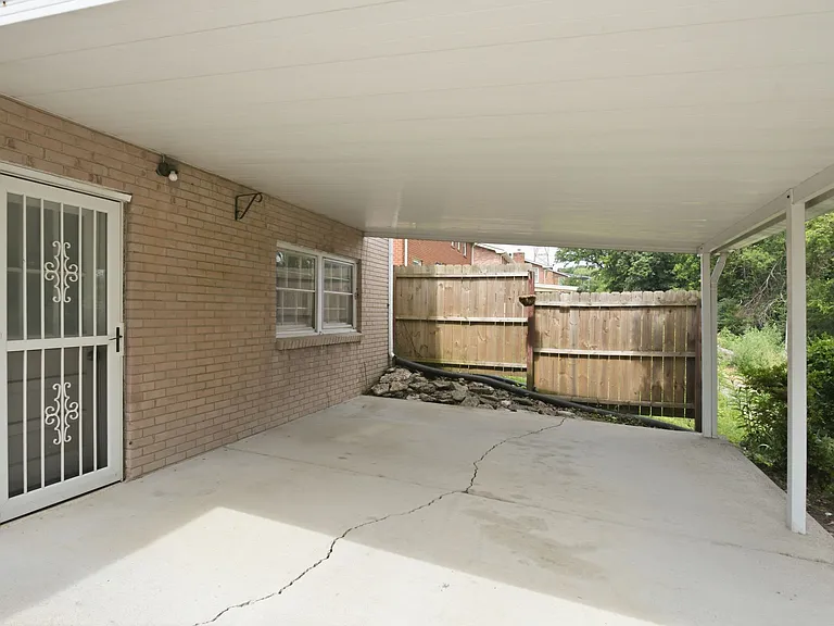 2614 Edge O Lake Dr — Photo 28