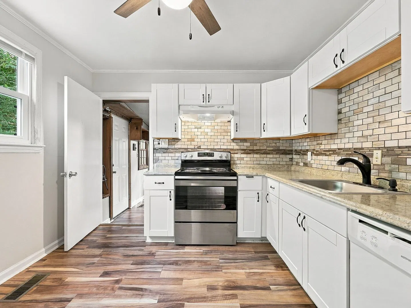 Welcome to New River Homes — Photo 4