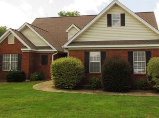 87 Sutherland Cv, Starkville, MS 39759