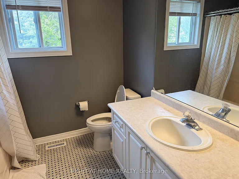 890 Guildwood Blvd — Photo 22