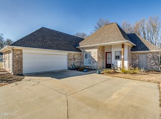 511 Crestmoor Dr, Canton, MS 39046