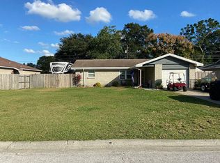 9591 Temple Ave, Seminole, FL 33772