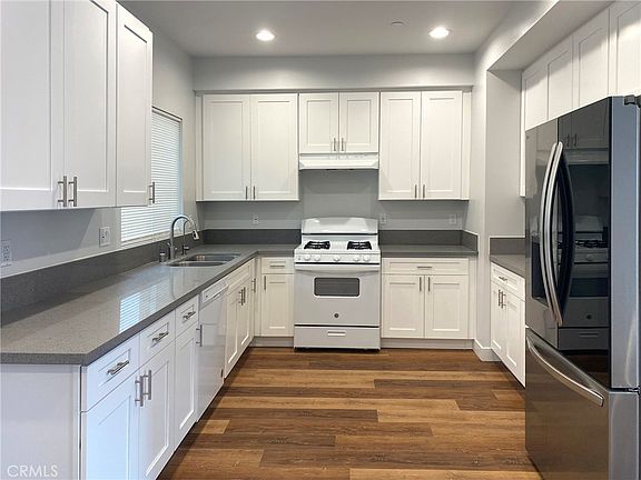 4th image of 300 E Alhambra Rd #F