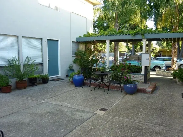 1567 Alta Glen Dr #8, San Jose, CA 95125