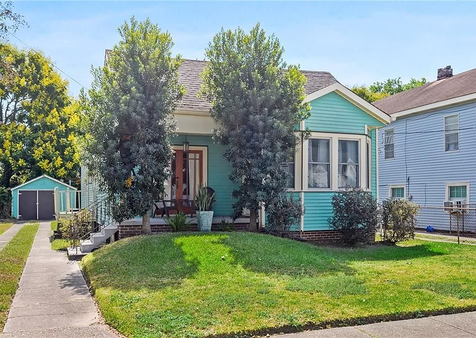 1st image of 2440 Jonquil St