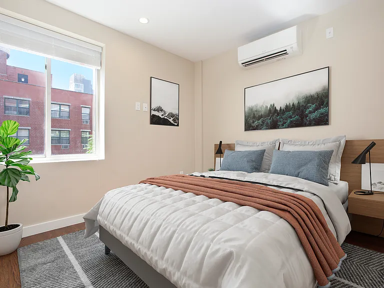 99 Suffolk St #2B — Photo 3