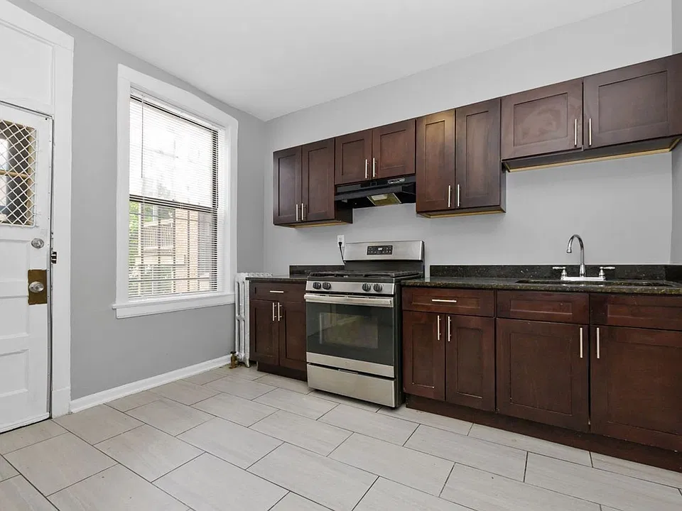 4850-58 S Michigan Ave #70-76