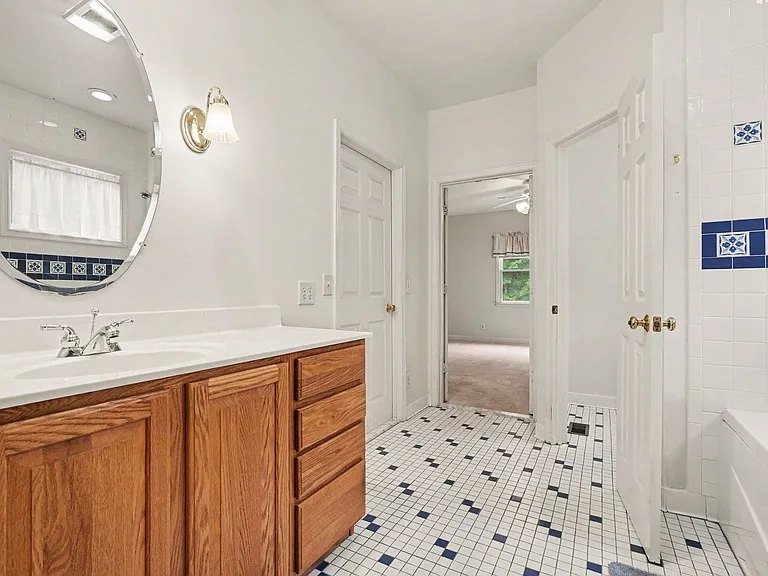 10 Piper Pl — Photo 26