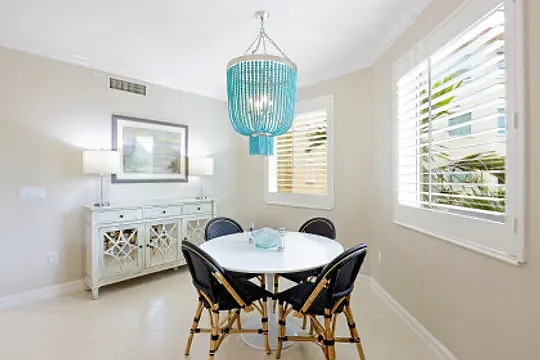 2738 Tiburon Blvd E #301 — Photo 9
