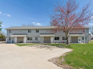 464 N Dubuque St APT D, North Liberty, IA 52317