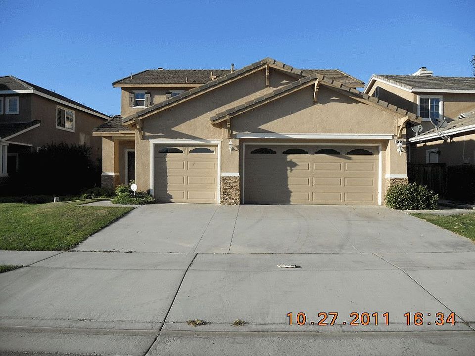 23864 Silverleaf Way