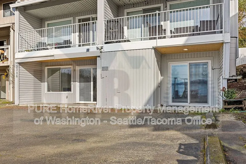 2 bed, 1.0 bath, 1024 sqft, $3,000 — Photo 4