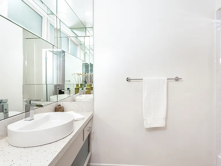 938 N San Vicente Blvd #8 — Photo 17