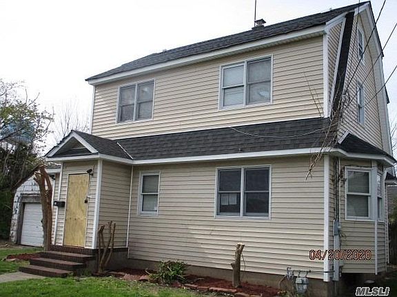 2nd image of 10 Westbury Ave
