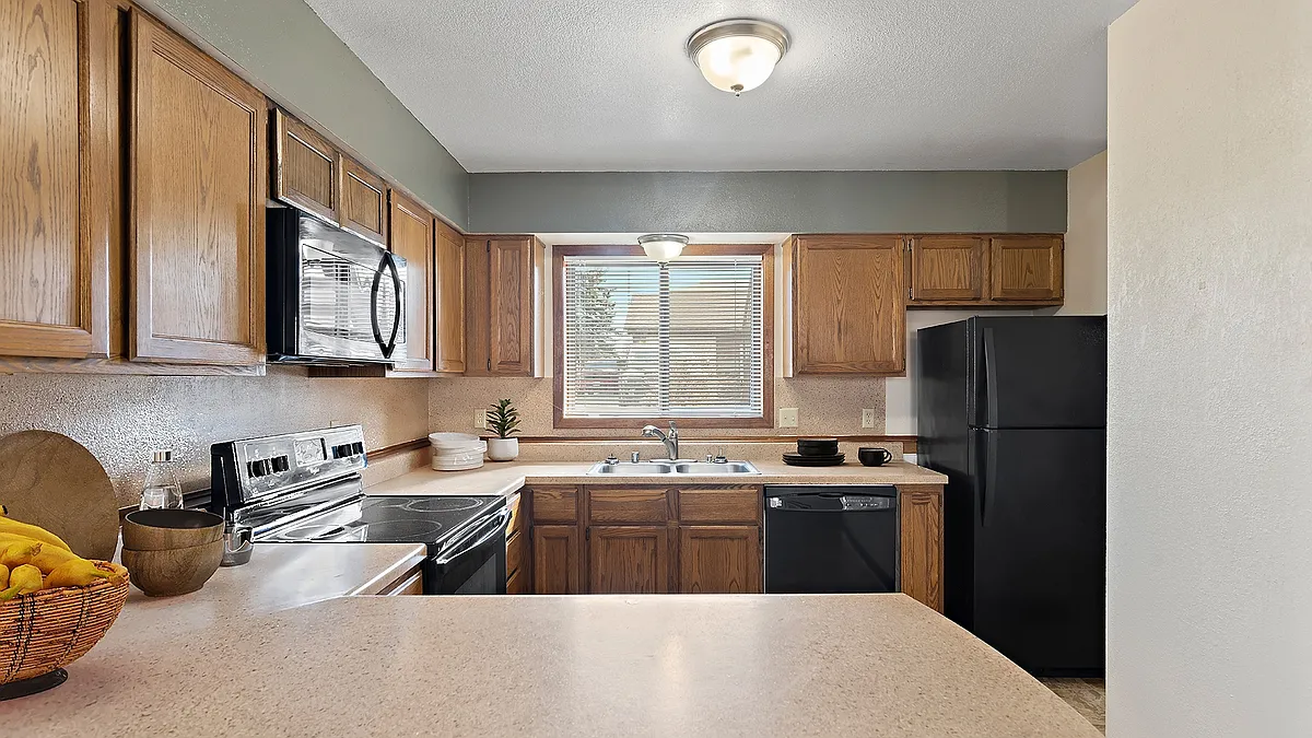 Building Photo - Rimrock West Apartments