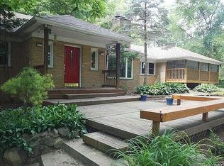 27634 Wellington St, Farmington Hills, MI