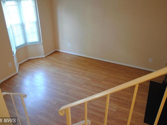 5th image of 8554 Southlawn Ct