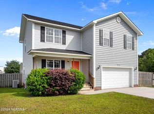 309 Pine Ridge Ln, Holly Ridge, NC 28445