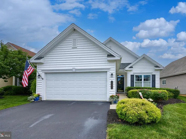 1352 Emerson Dr, Mount Joy, PA 17552