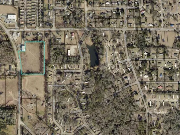 816 B Houston Lake Rd, Centerville, GA 31028