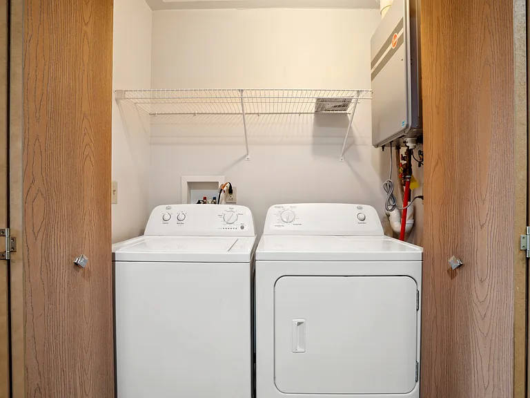 Westgate Residence Townhomes — Photo 31