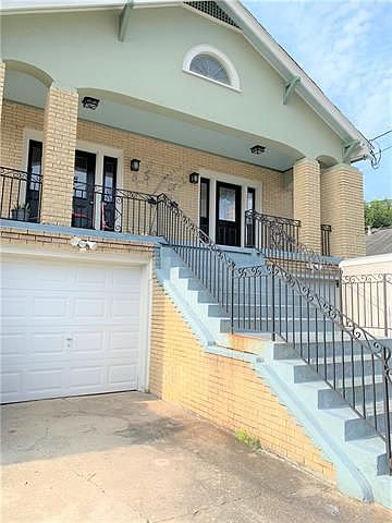 1st image of 2427 Jonquil St